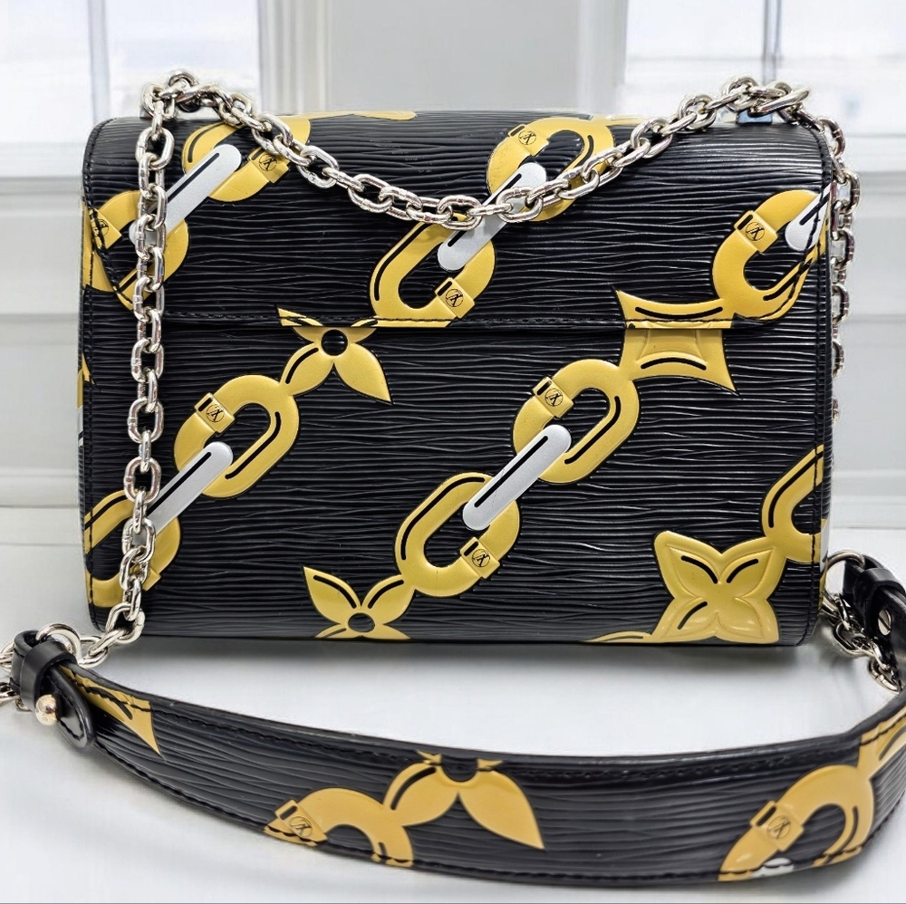 Louis Vuitton Epi Chain Flower Twist MM Black Shoulder Crossbody Bag - Picture 8 of 16